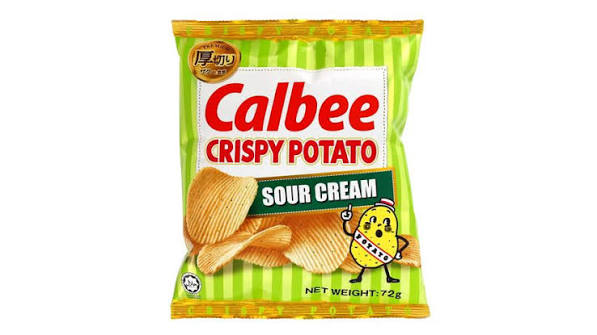 CALBEE CRISPY POTATO SOUR CREAM 72 GM